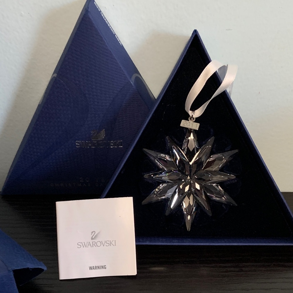 2011 Swarovski Crystal Annual 20 Year Anniversary Edition Snowflake Ornament